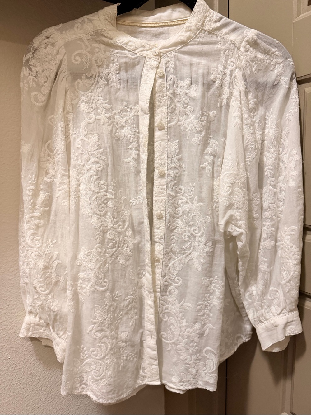Pilcro White Embroidered Button-Front Women's Blouse